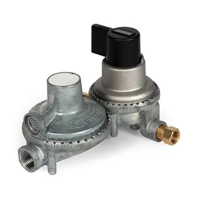 Camco Propane Double-Stage Auto-Changeover Regulator 1