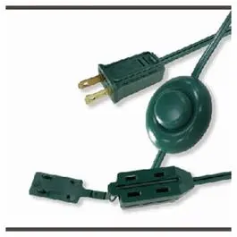 Christmas Tree Cube Tap Extension Cord, 16/2, Green, 9-Ft. 1