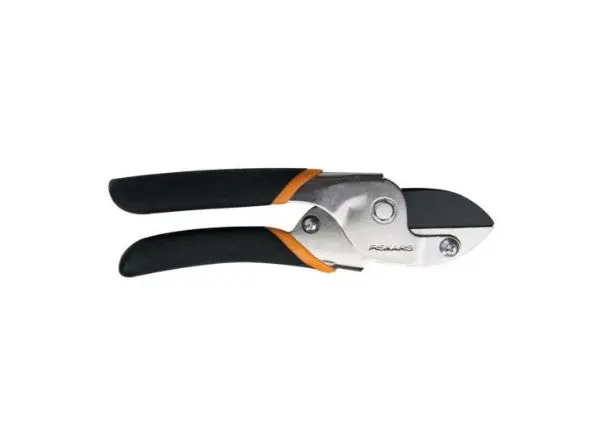 Fiskars Power-Lever Anvil Pruner 1