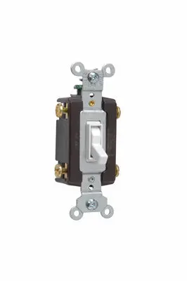 Legrand Pass & Seymour Trademaster® Grounding Toggle Switch 4 Way 1