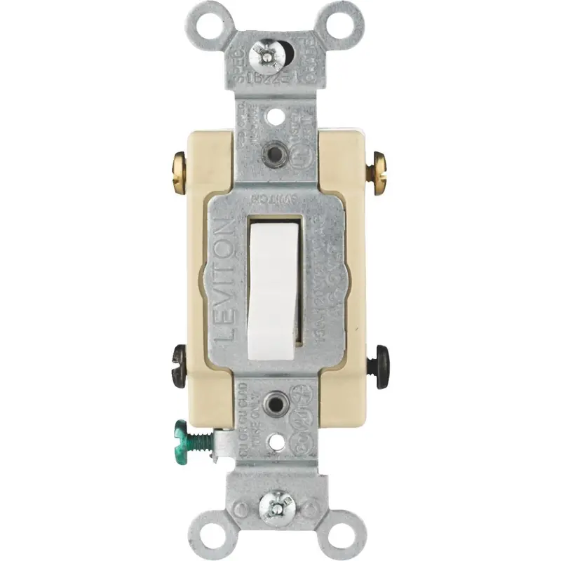 Leviton Commercial 15A White Grounded Quiet 4-Way Switch 1