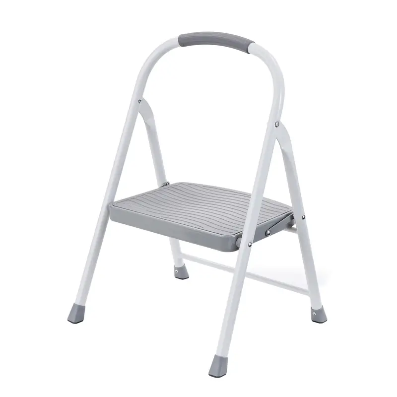 Rubbermaid 1-Step Steel Stool 1