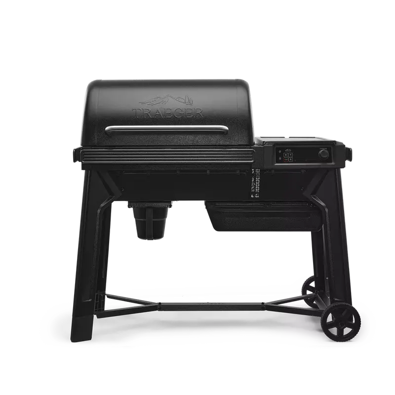 Traeger Woodridge Grill 1