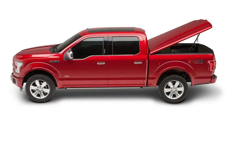 Undercover Ex Hard Tonneau Cover For 2018–2019 Gmc Sierra & Chevrolet Silverado 6.7' Beds 2